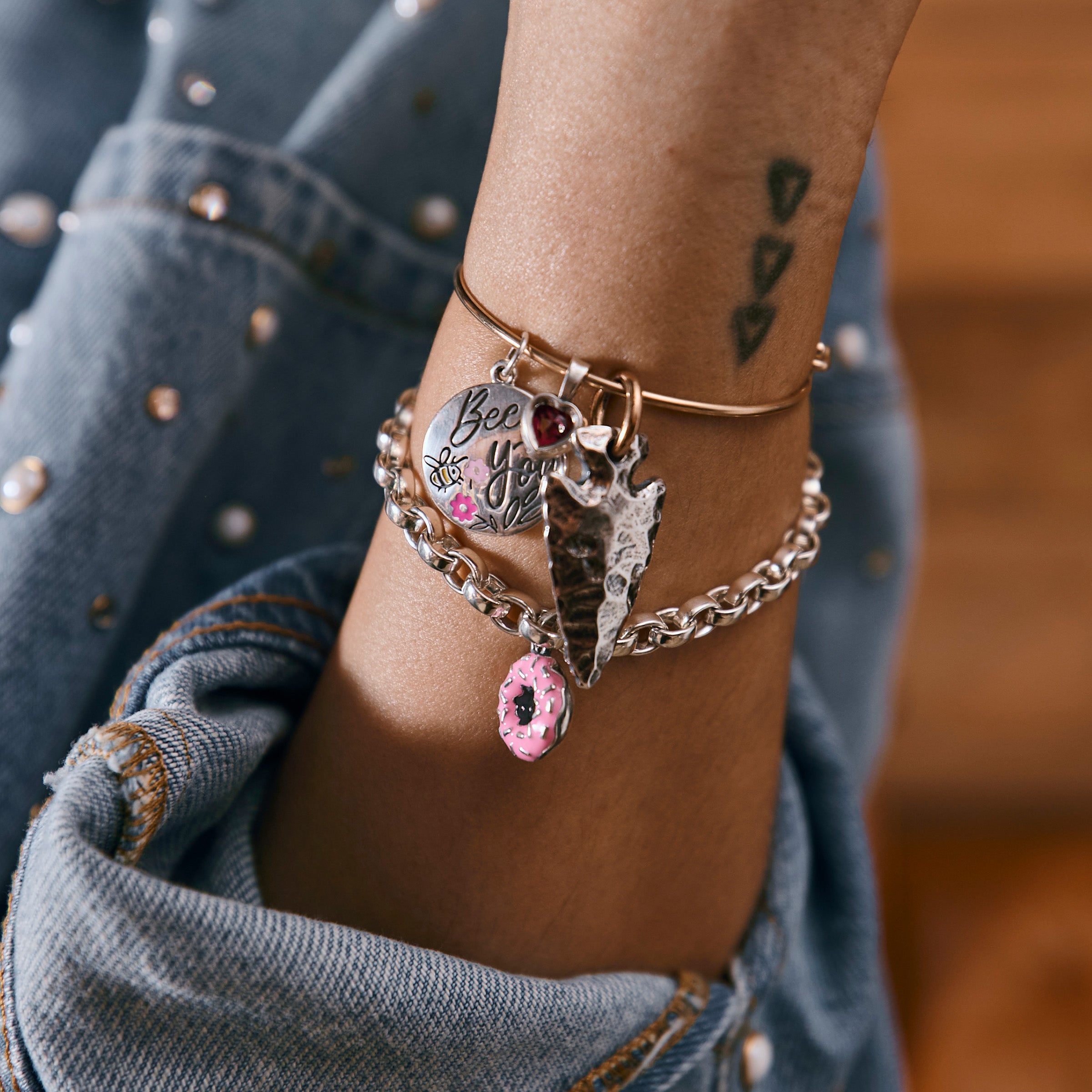 Enamel Bee You Charm - Image 3